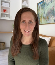 Book an Appointment with Mia Smyser for Physiotherapy