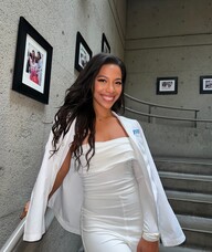 Book an Appointment with Amia Akwiwu for Lounge - IV therapy